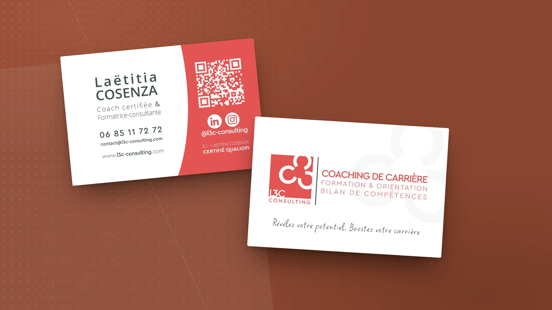 Les cartes de visite de L3C Consulting, coaching de carrière : recto avec QR code, verso au monogramme